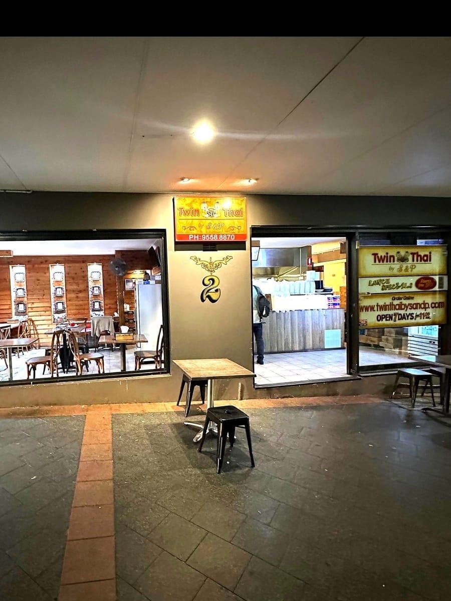 Inside Twin Thai By S&P